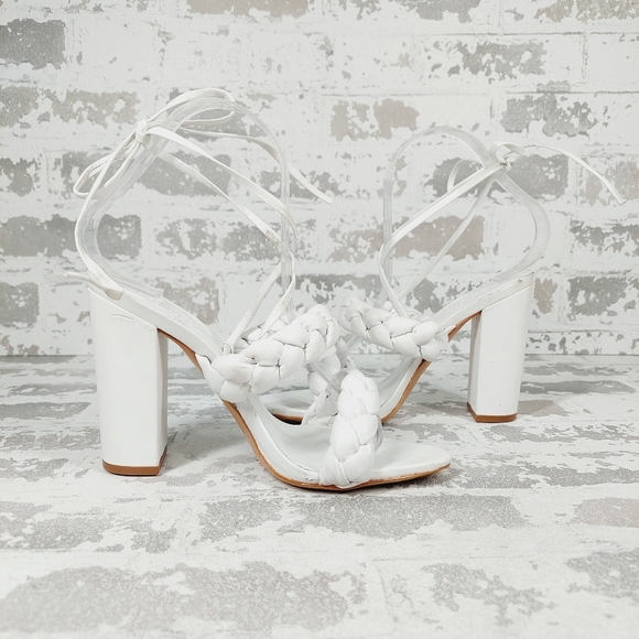 New SCHUTZ Zarda Ankle Tie Sandal In White i484 - Picture 3 of 13